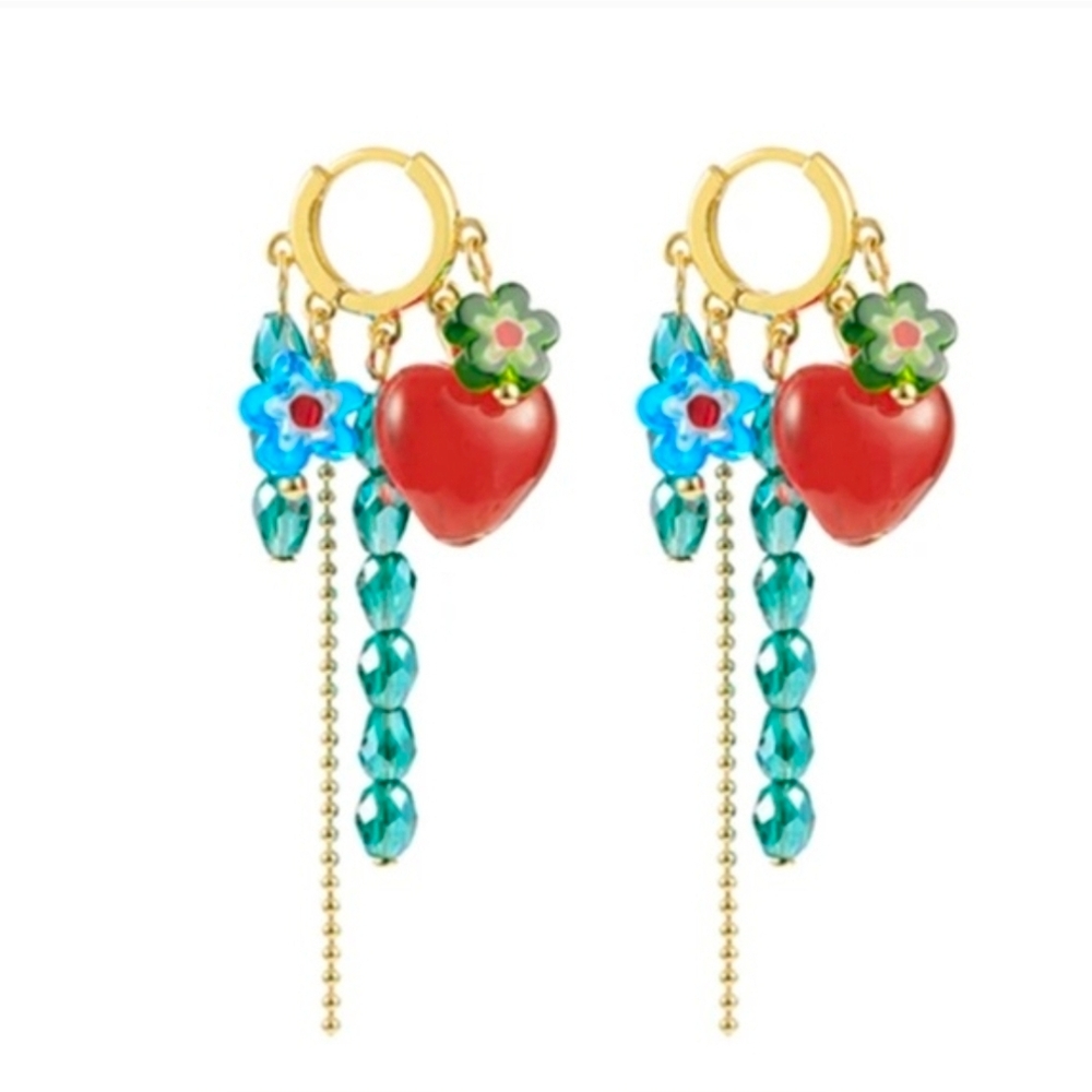 ❤️▪️ATTERRI▪️ Beautiful  Charm Heart Huggie Earrings